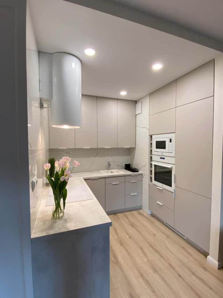 Apartament Nad Wisla Spacerem Do Centrum I Starego Miasta Warschau Buitenkant foto